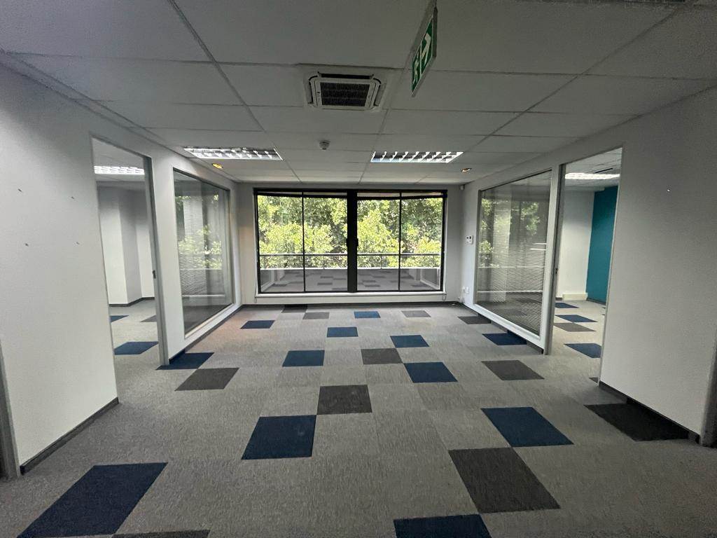 400  m² Commercial space in Parktown photo number 14