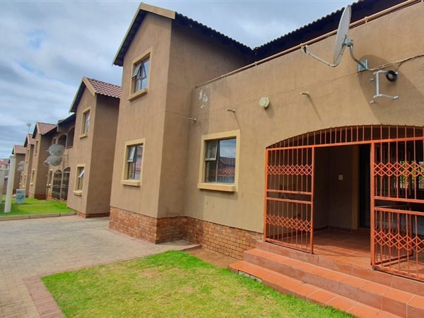 3 Bed Apartment in Ivydale