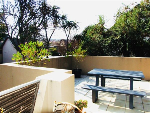 3 Bedroom Townhouse 3 Bedroom Townhouse