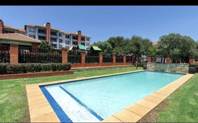 2 Bed Apartment in Edenvale photo number 23