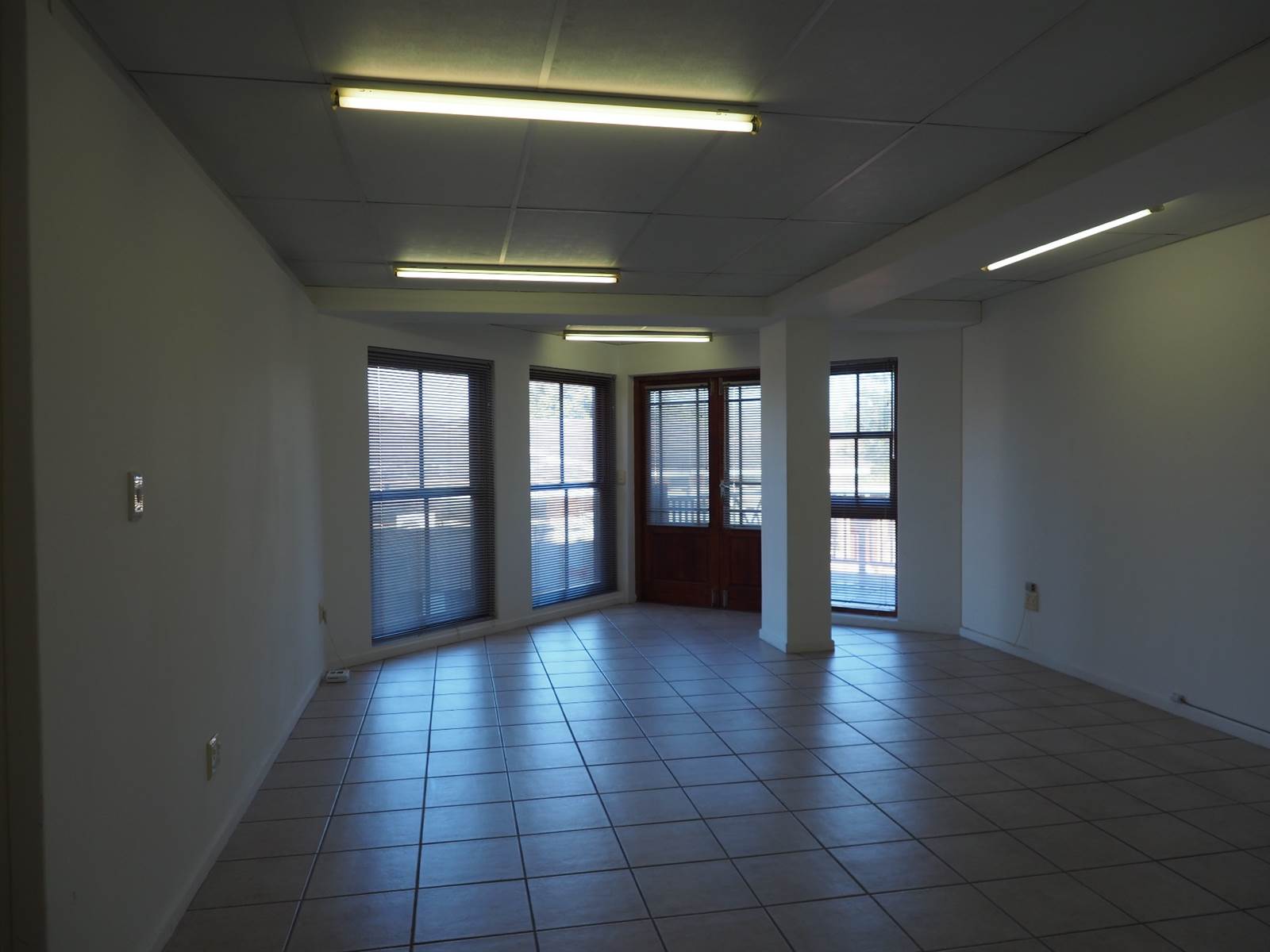 44  m² Office Space in Knysna Central photo number 2