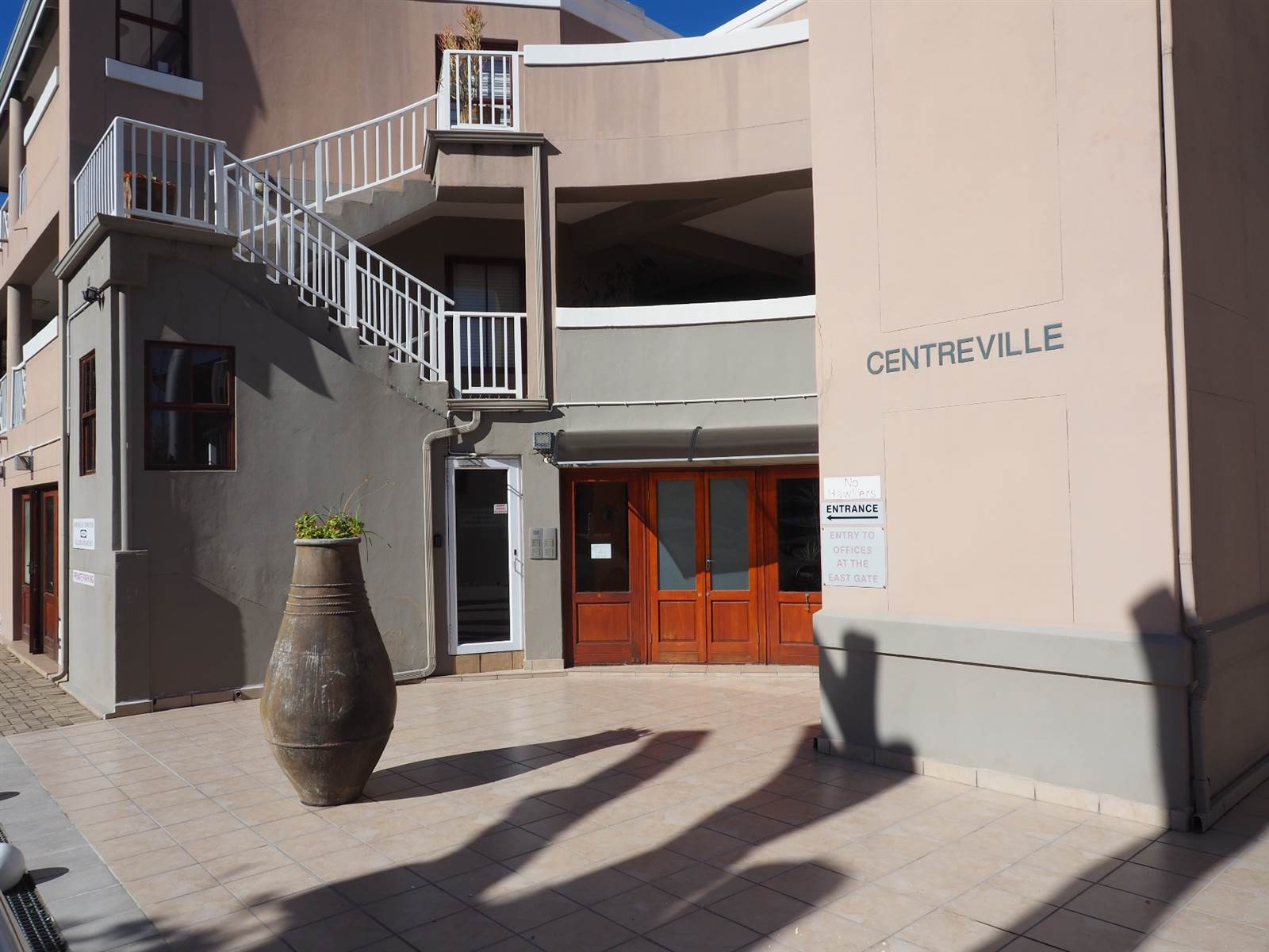 44  m² Office Space in Knysna Central photo number 10