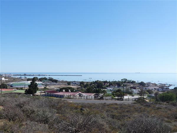 388 m² Land available in St Helena Views