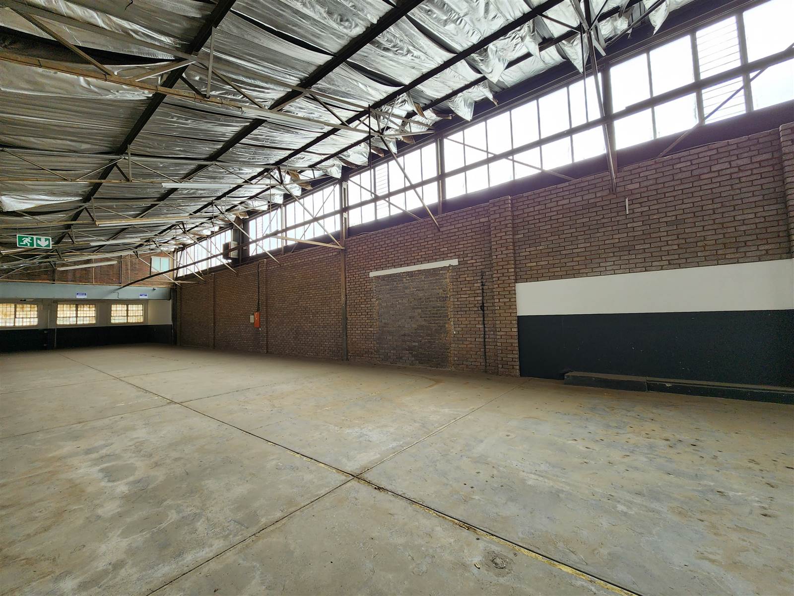 839  m² Industrial space in Benrose photo number 5