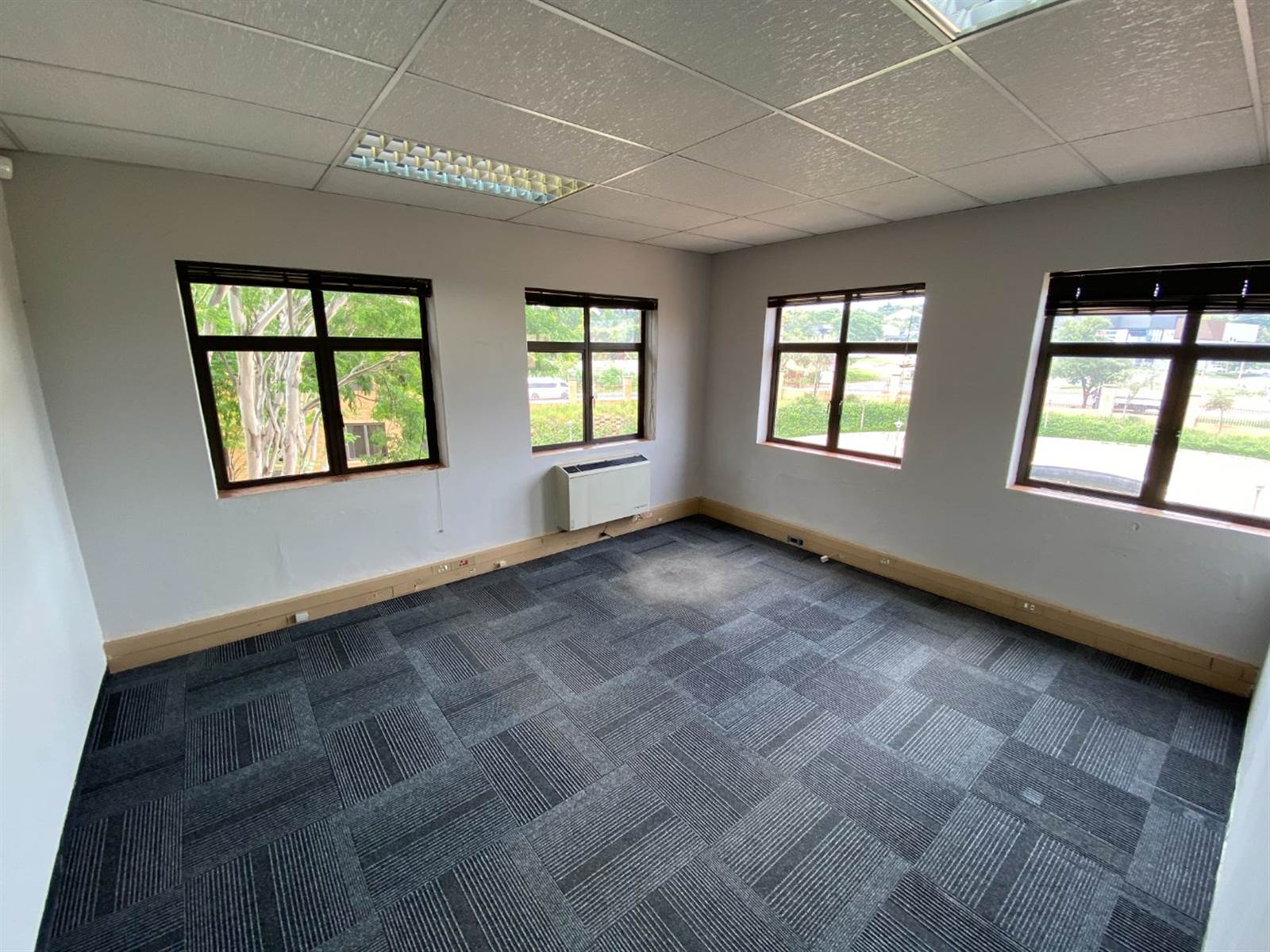 216  m² Office Space in Faerie Glen photo number 12