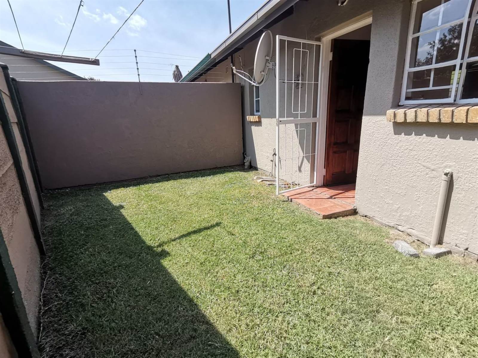 0.5 Bed Flat in Secunda photo number 17