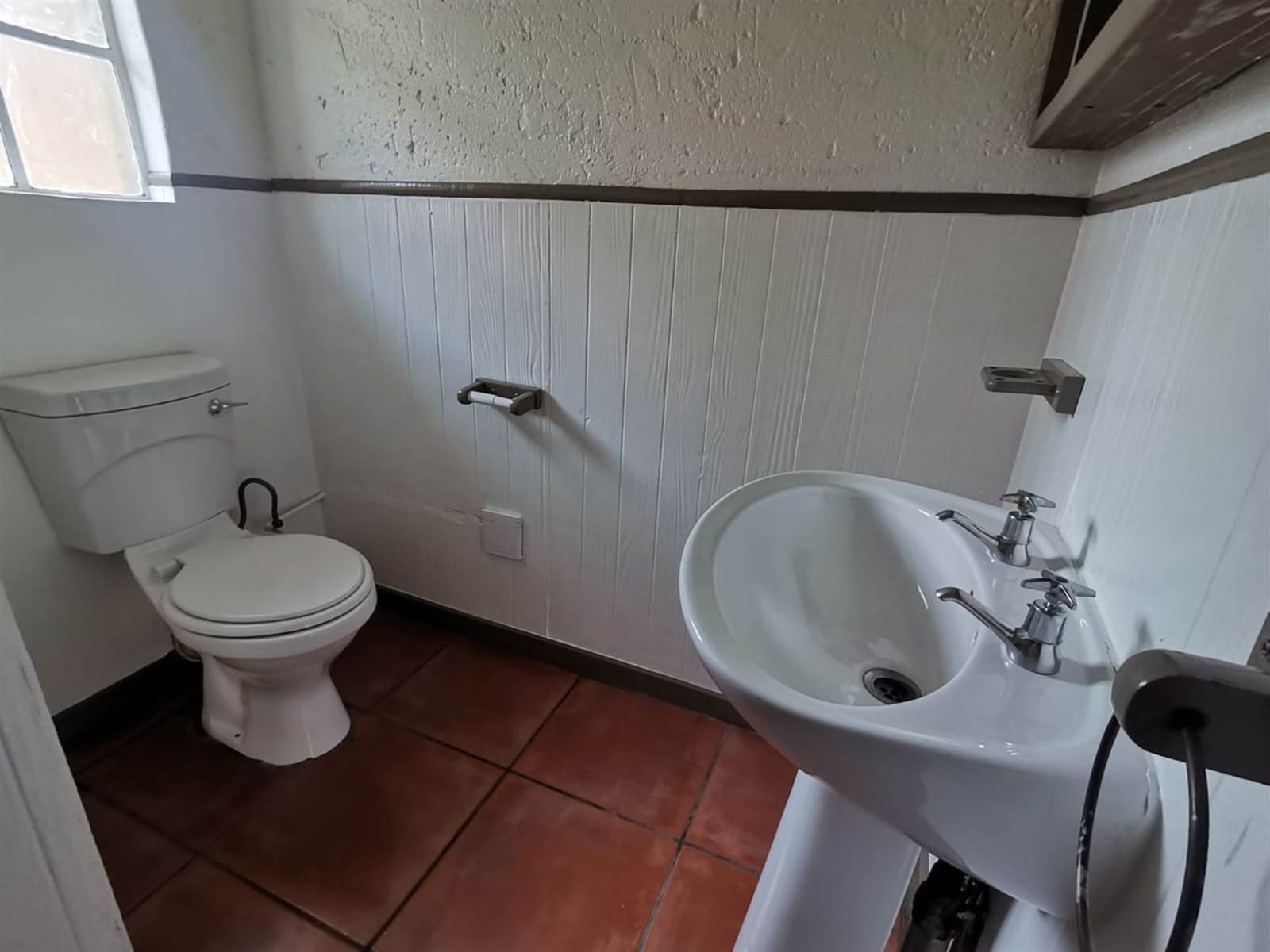 0.5 Bed Flat in Secunda photo number 11