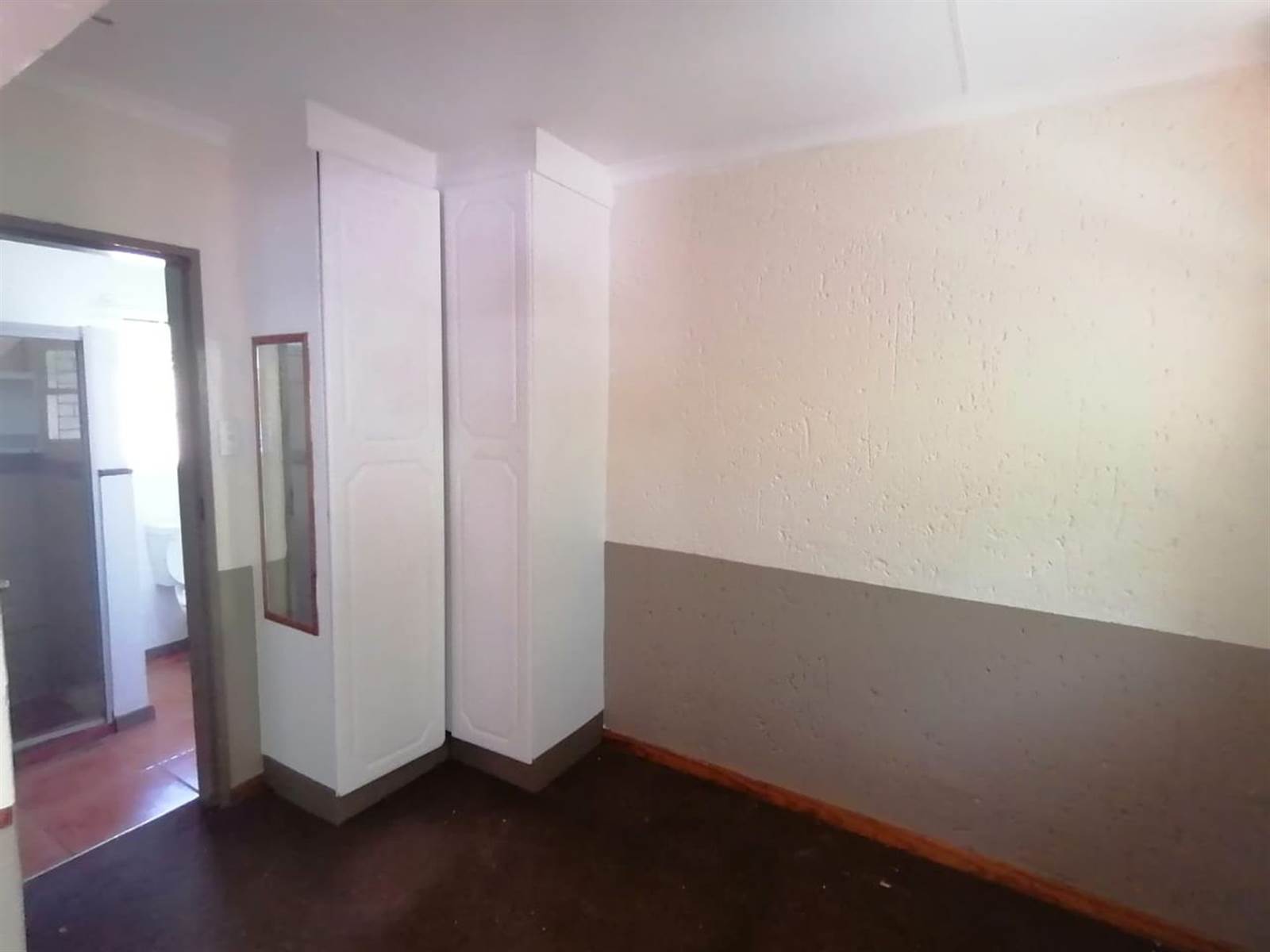 0.5 Bed Flat in Secunda photo number 6