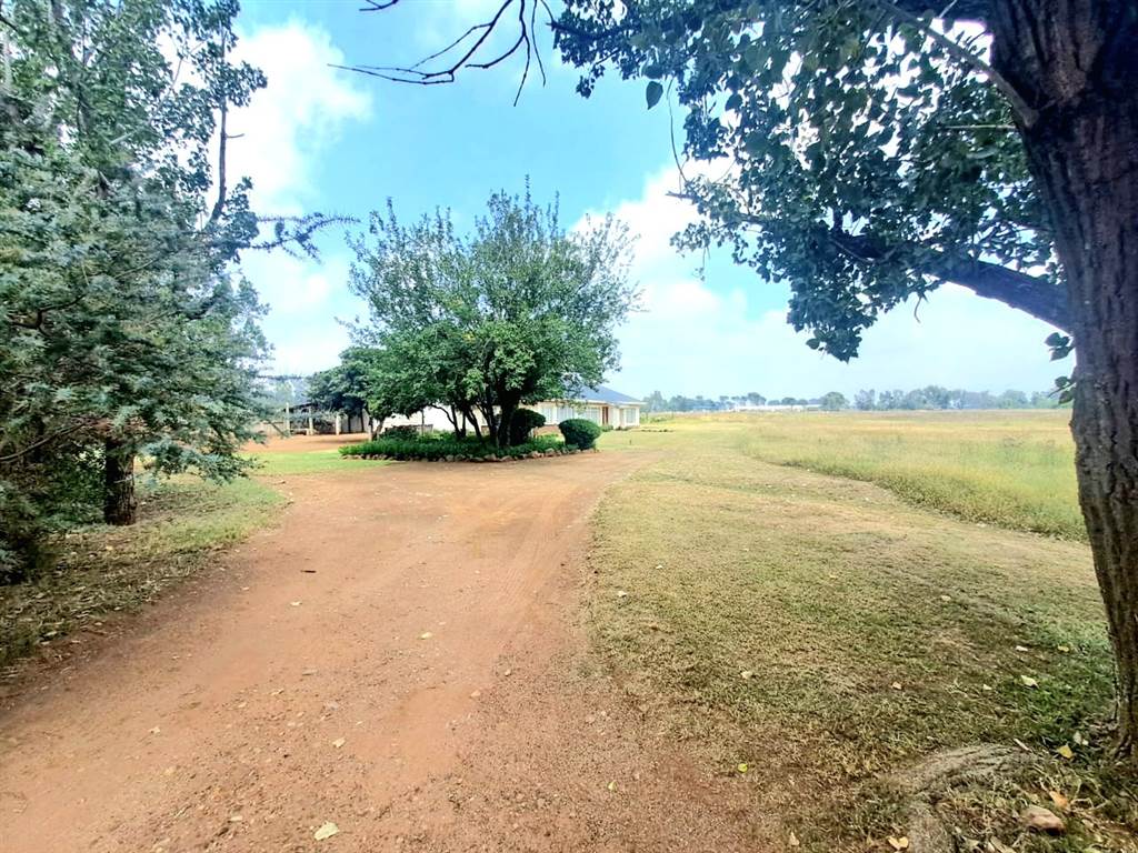 27 ha Land available in Meyerton photo number 28