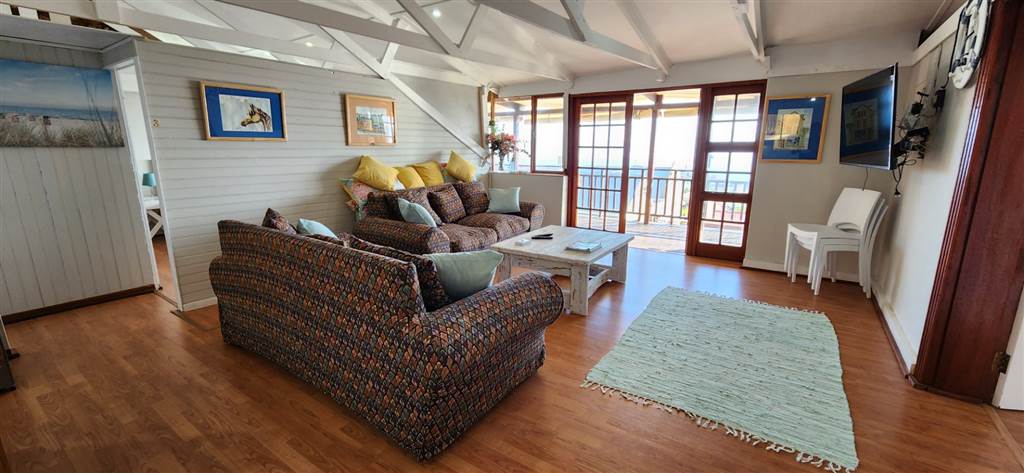 6 Bed House in Mossel Bay Central photo number 18