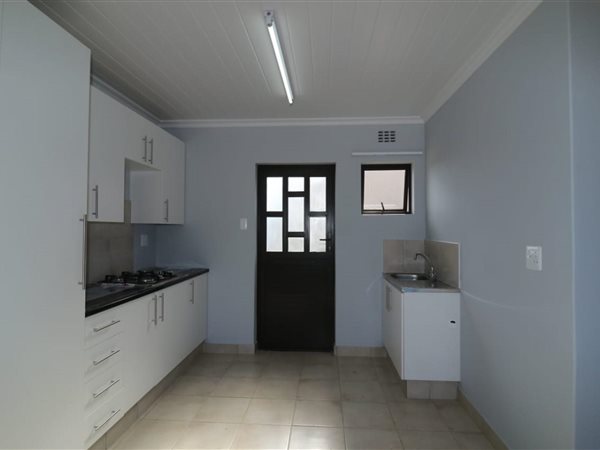 2 Bedroom House 2 Bedroom House