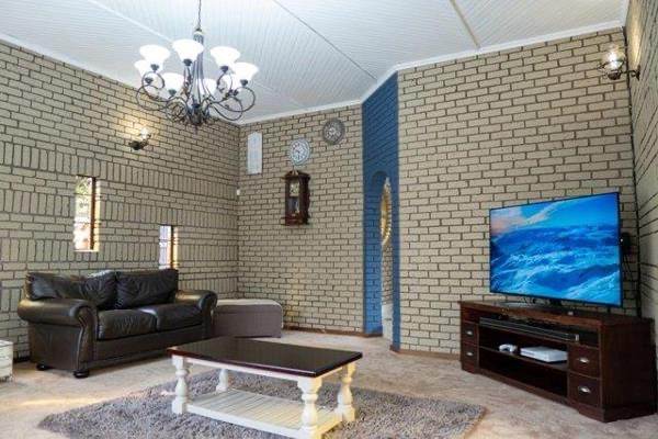 3 Bed House in Bronkhorstspruit photo number 7