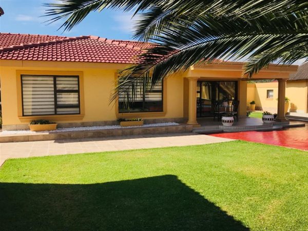 4 Bed House in Meredale