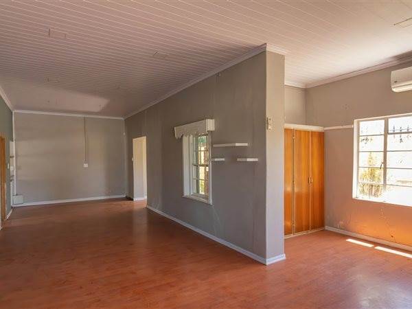 660  m² Office Space in Kroonstad photo number 8
