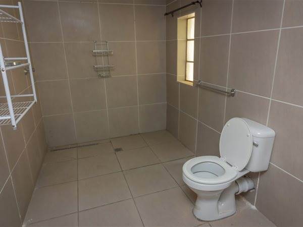 660  m² Office Space in Kroonstad photo number 24