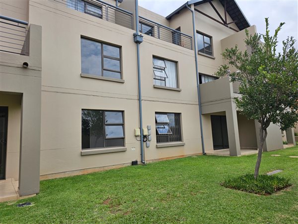 3 Bedroom Apartment 3 Bedroom Apartment