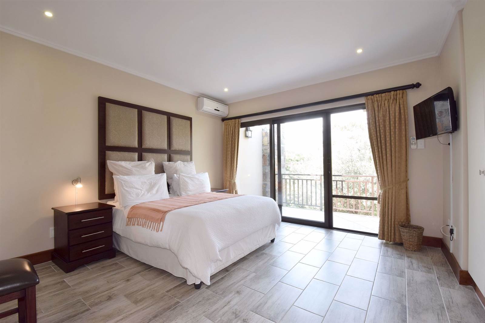 4 Bed Apartment in Zimbali Coastal Resort photo number 8