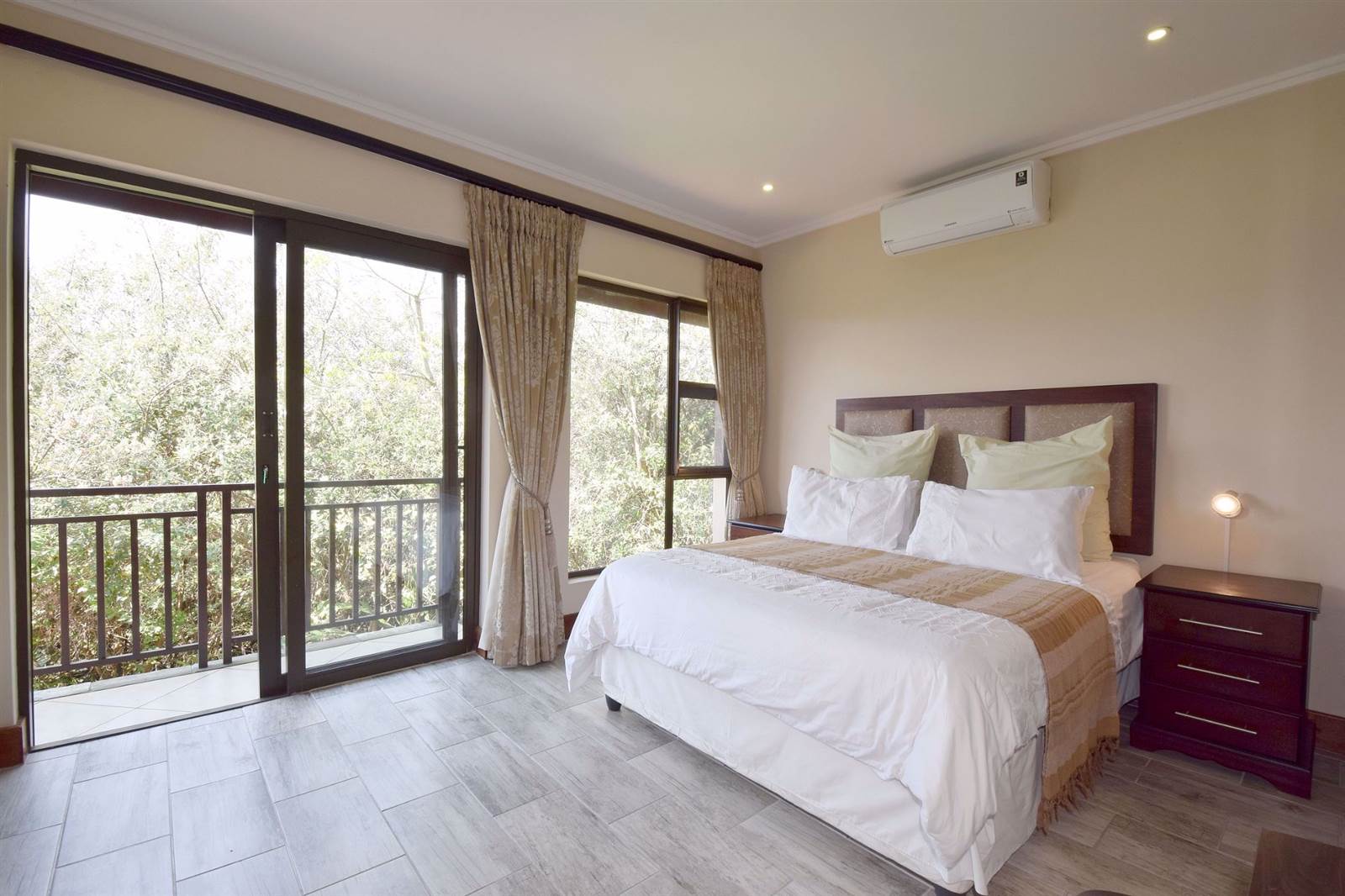 4 Bed Apartment in Zimbali Coastal Resort photo number 13