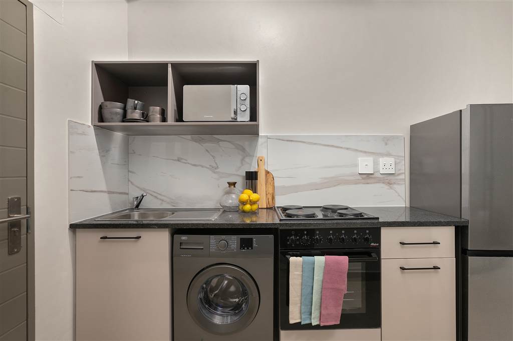 Studio apartment to rent in Sunninghill RR3744941 Private Property