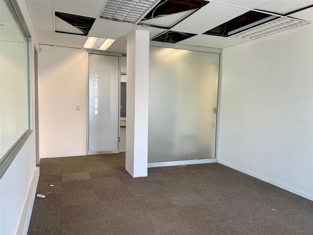99  m² Office Space in Craighall photo number 8