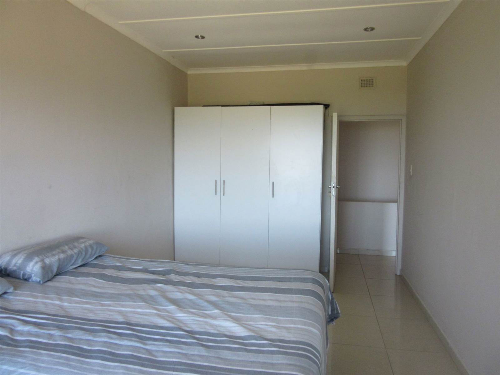 3 Bed Apartment in Port Edward photo number 25