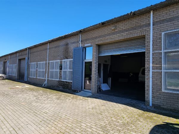 169  m² Industrial space