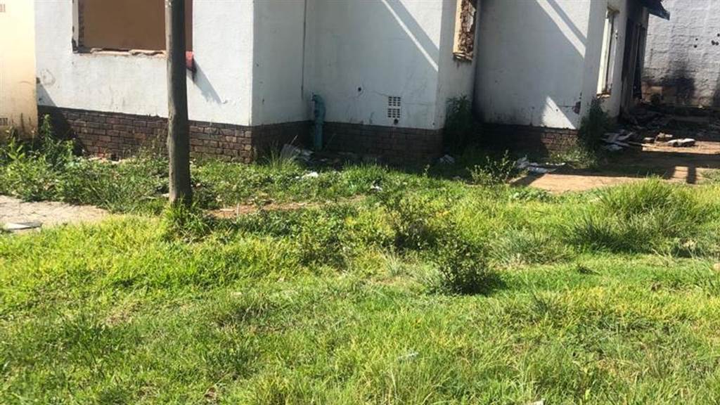 292 m² Land available in Eldorado Park photo number 3