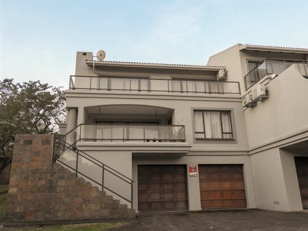 4 Bed Townhouse in Southbroom