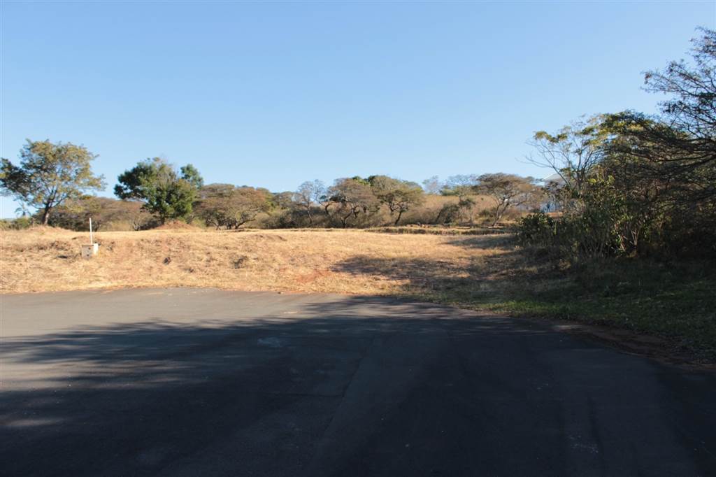 737 m² Land available in Cintsa photo number 8