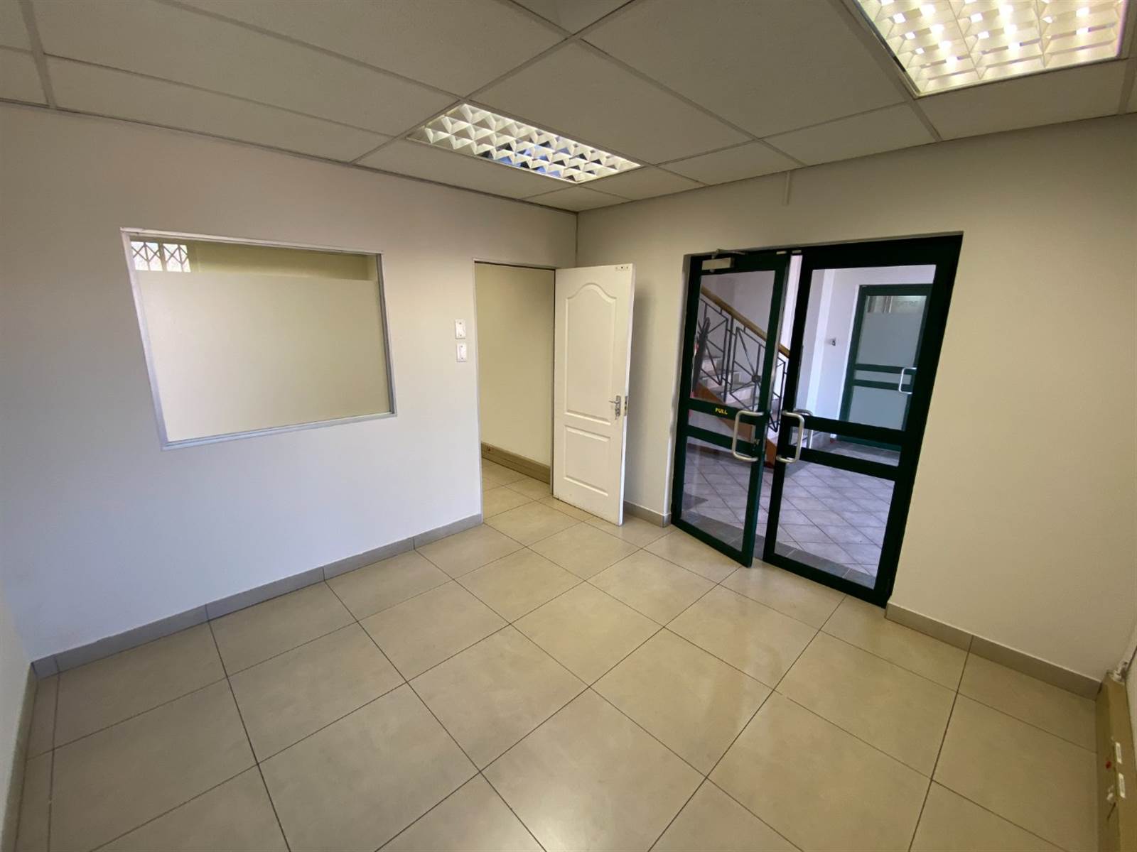 517  m² Office Space in Highveld photo number 11