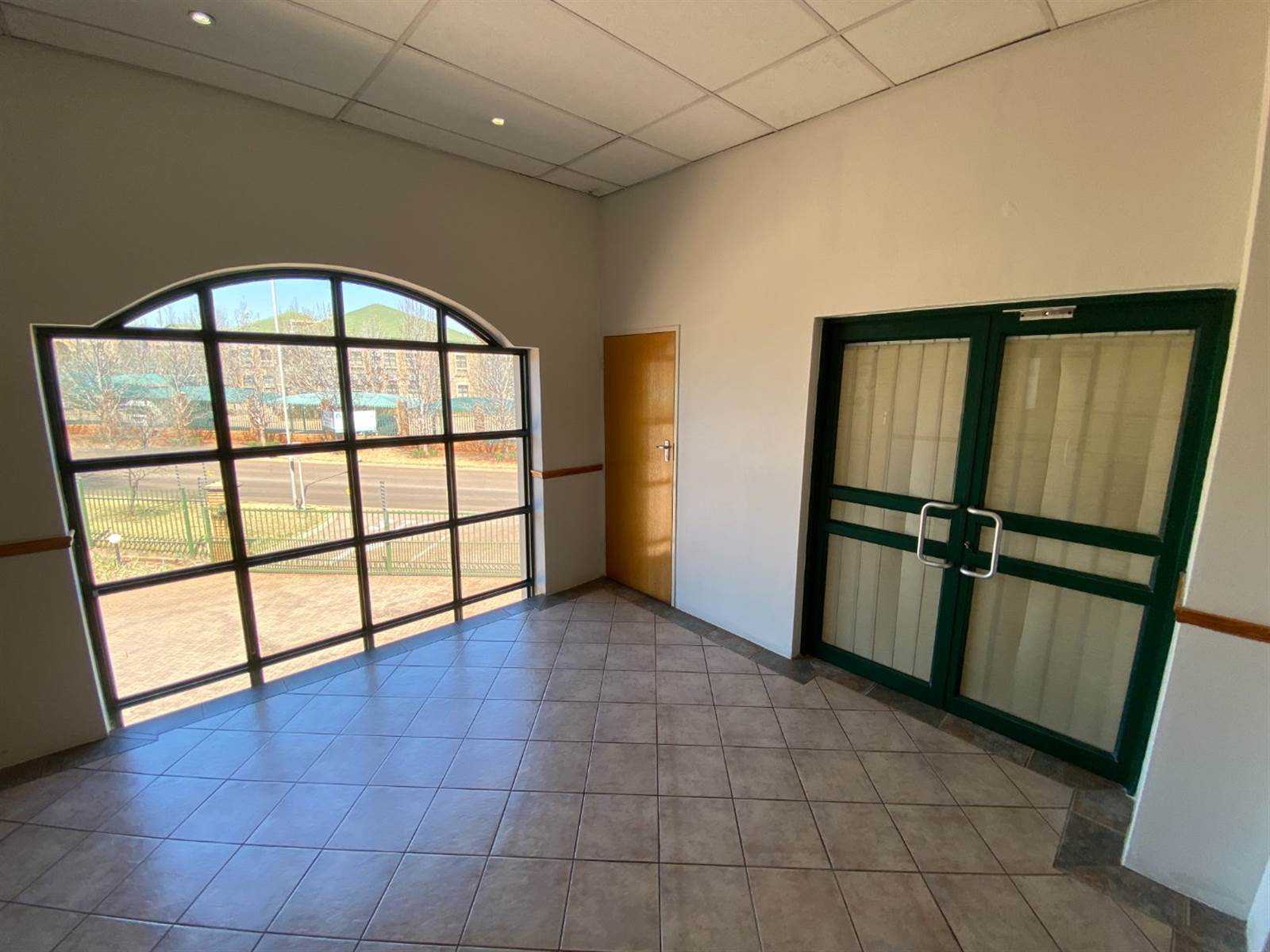 517  m² Office Space in Highveld photo number 20