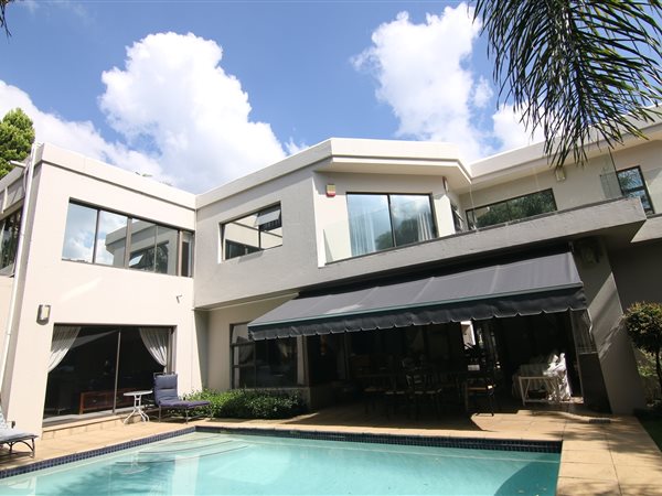 6 Bedroom House