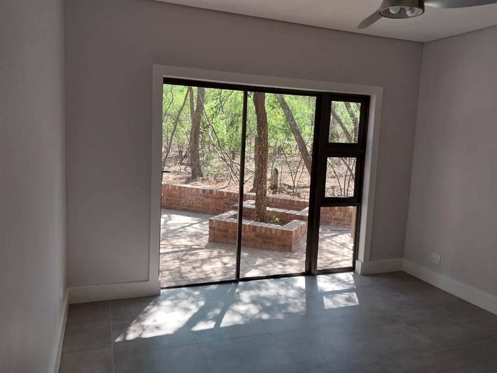 3 Bed House in Modimolle photo number 15