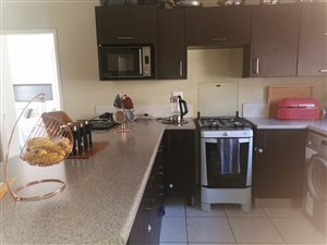 2 Bed Apartment in Honey Park