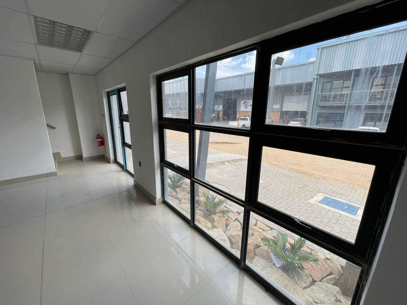 421  m² Industrial space in Kya Sands photo number 11