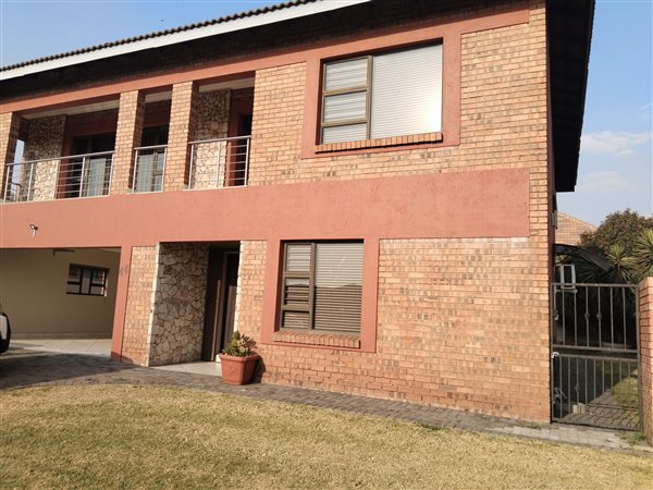 3 Bedroom House 3 Bedroom House