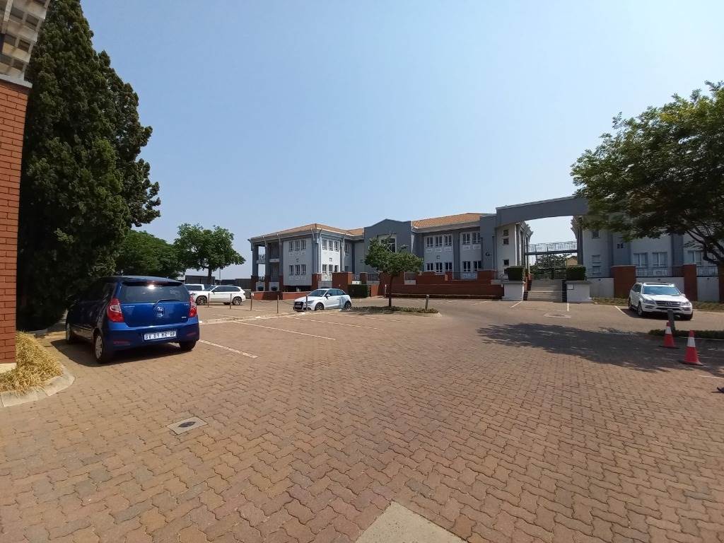 9625  m² Commercial space in Bryanston photo number 12
