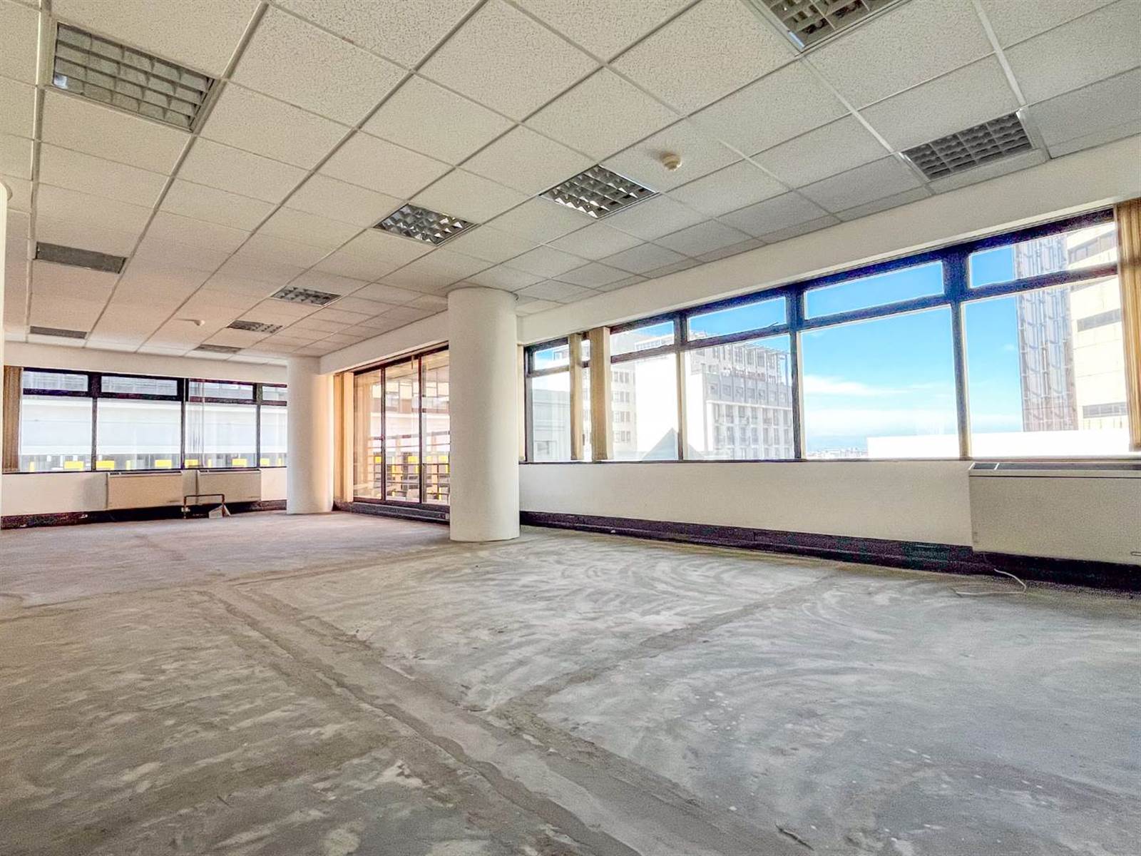 394  m² Office Space in Cape Town City Centre photo number 1