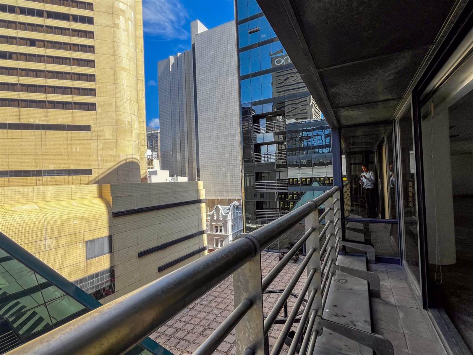 394  m² Office Space in Cape Town City Centre photo number 9