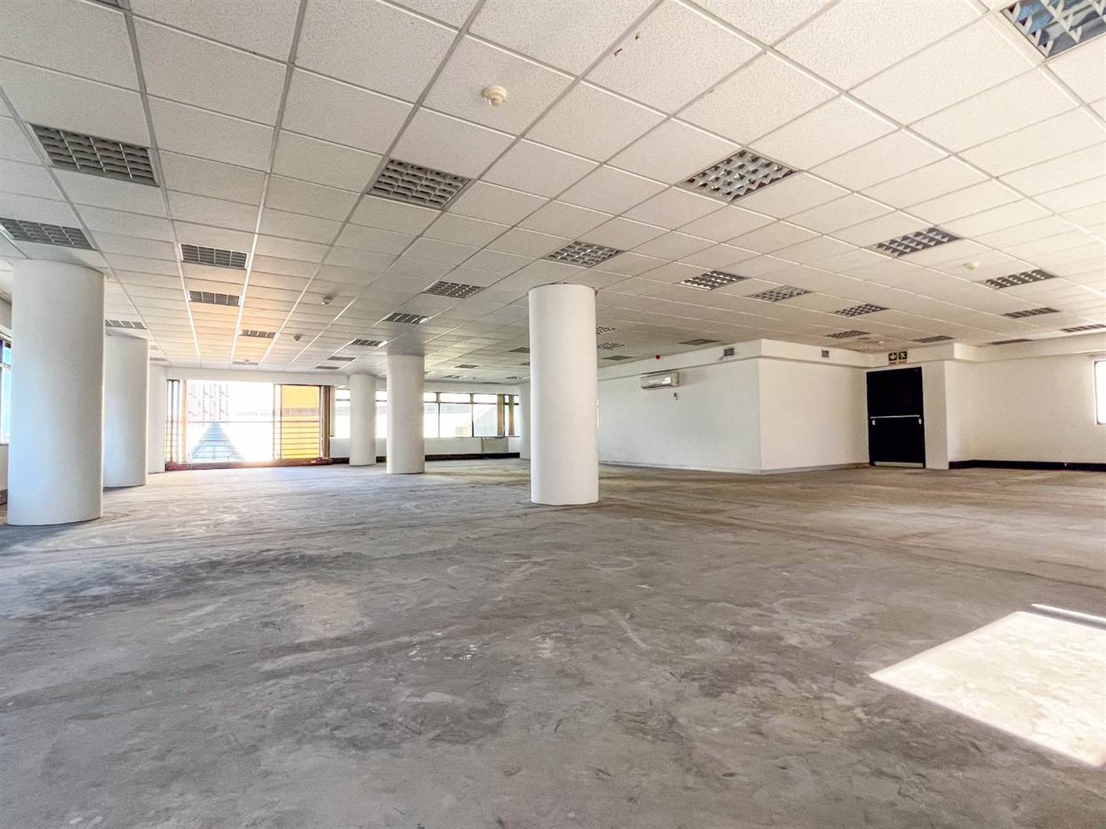 394  m² Office Space in Cape Town City Centre photo number 10