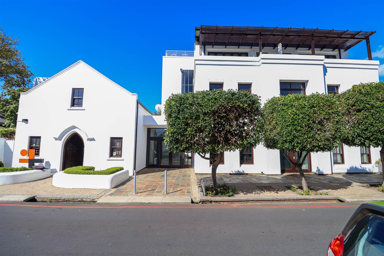 206  m² Commercial space in Stellenbosch Central photo number 2