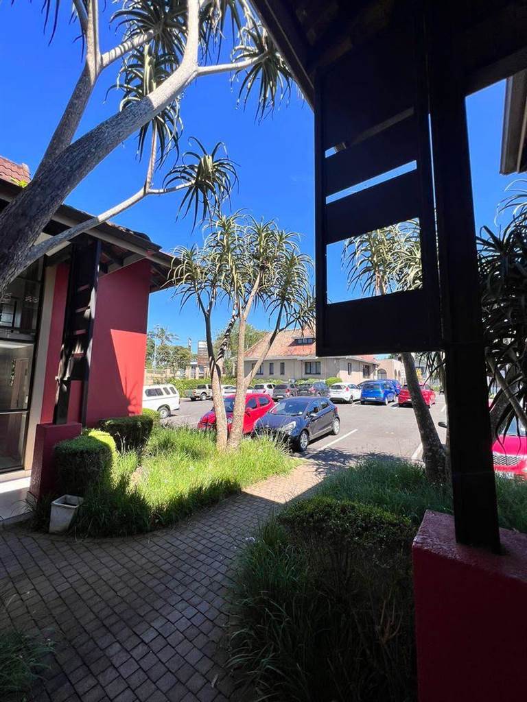 91  m² Commercial space in Hillcrest Central photo number 17