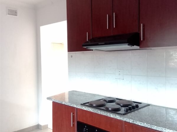 2 Bed Apartment in Everest Heights
