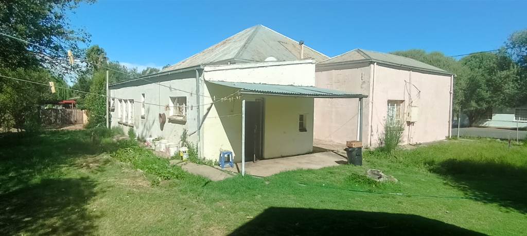 5 Bed House in Dewetsdorp photo number 6