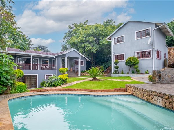 3 Bedroom House 3 Bedroom House