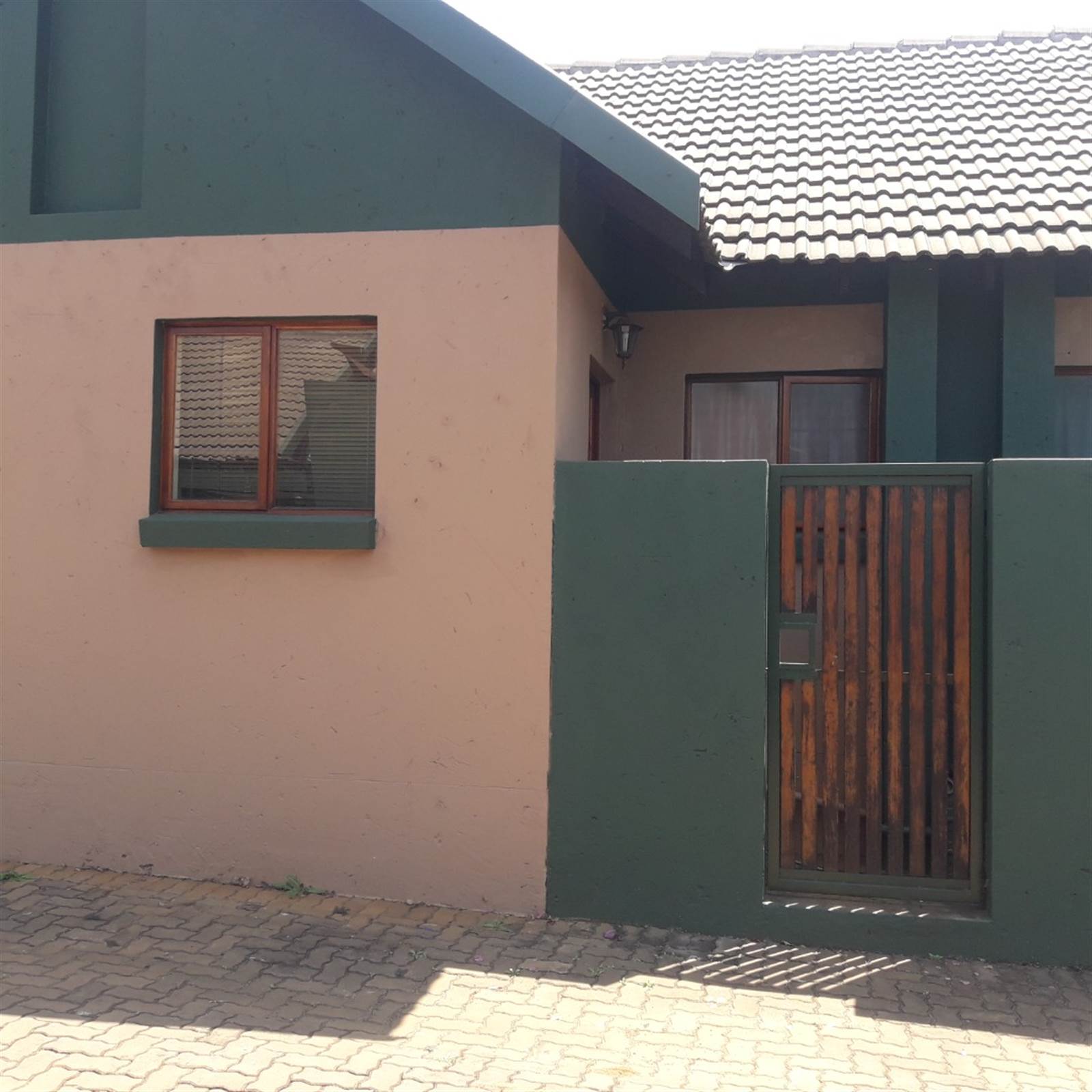 180  m² Commercial space in Louis Trichardt photo number 9