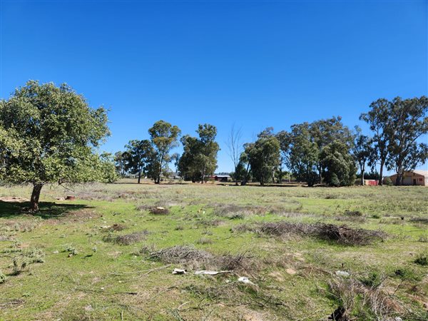 2 141 m² Land 2 141 m² Land