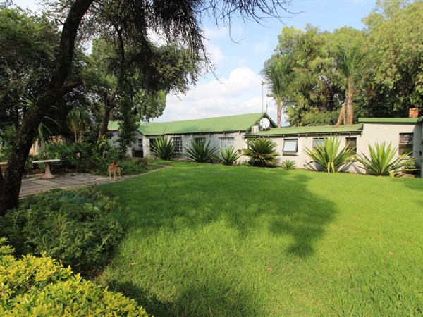 11 Bedroom House 11 Bedroom House