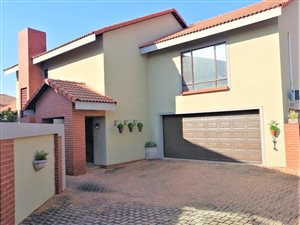 4 Bed House in Rose Acres Estate