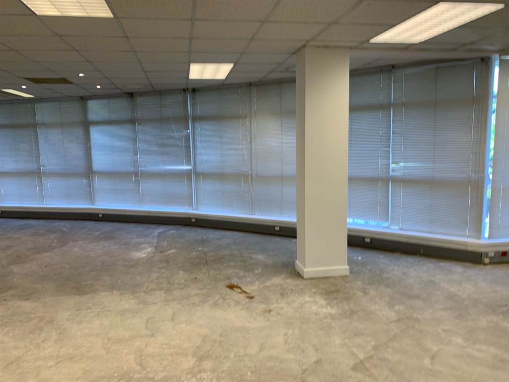176  m² Office Space in Mt Edgecombe photo number 5